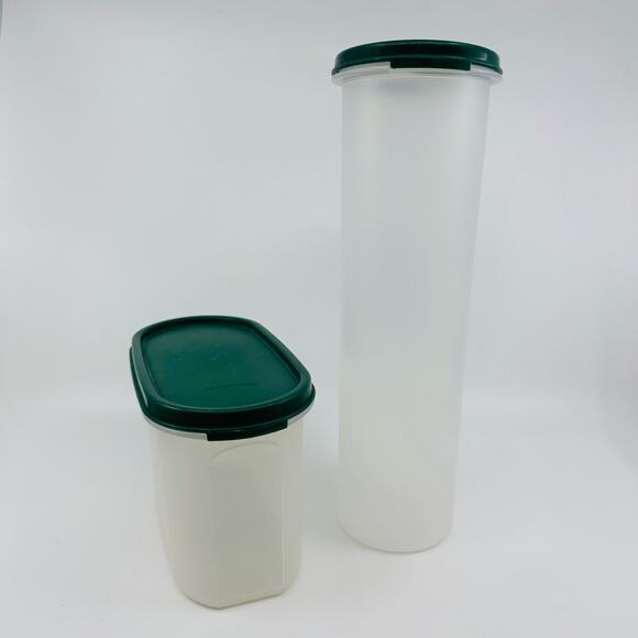 VTG Tupperware, Spice Container Storage Set of 7 with Lids, Food Kitchenware - Picture 6 of 6